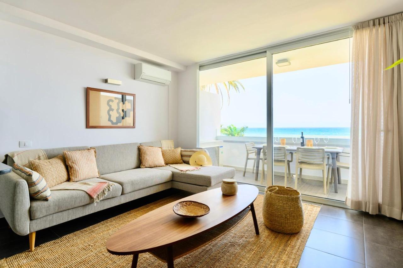 Charming 2 Bedroom Retreat With Beachfront Views San Bartolomé Eksteriør billede